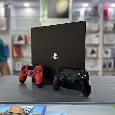 کنسول بازی سونی (استوک) 7216 PS4 PRO | حافظه 1 ترابایت اکانتی به همراه یک دسته اضافه